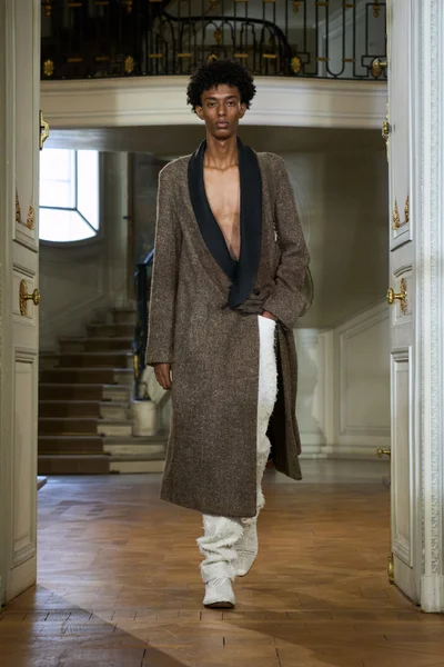 Look 57